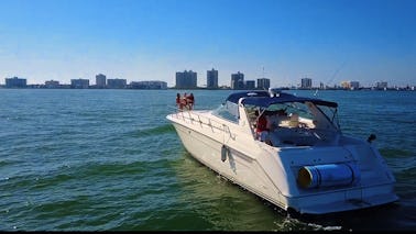 Promotion de location de yachts pendant les vacances de printemps (capitaine et ravitaillé)