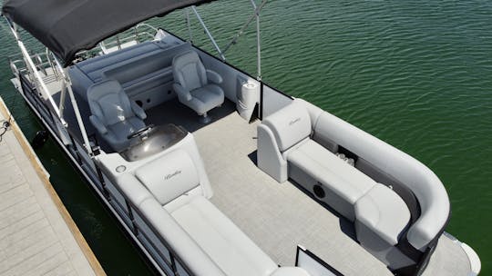 2023 Bentley Legacy 24' Pontoon 