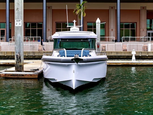 SUV of the Sea's - Barco de aventura de lujo de 38 pies - Bradenton