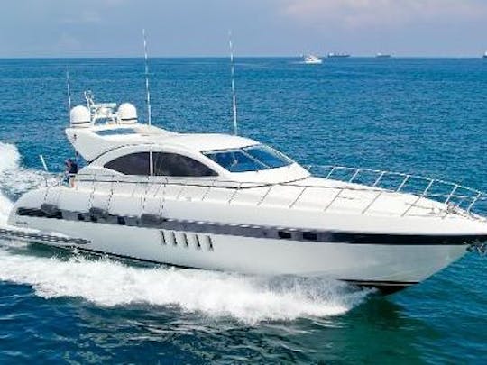 75' Mangusta M3 in Miami!!