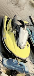 2023 Yamaha EX Sport yellow Waverunner Jetski Rental in Fox Lake, Illinois