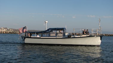 15-18 PASSENGER Specious Luxury 42’ Cruiser Party Boat  