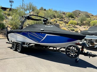 Experience Unforgettable Lake Adventures with the Tige RZ23 Bowrider