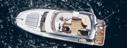 Jeanneau Prestige 420 Fly Motor Yacht Rental in Cote d'Azur, France 