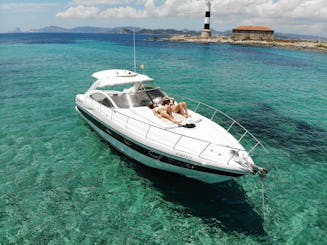 Pershing 37 Yacht Rental in Eivissa, Illes Balears