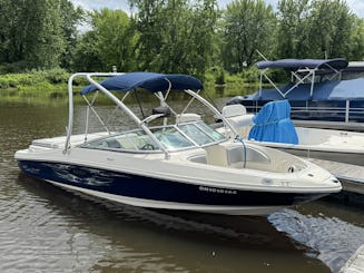 21' speedboat in the Ottawa area