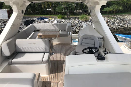 L55 Sea Ray Luxury Private Yacht in Nuevo Vallarta