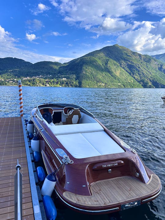 Private Boat Tour Wooden Boat on Lake Como