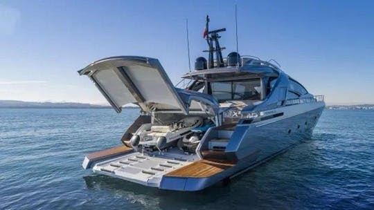 Iate a motor Pershing 62 - Melhor preço em Ibiza!