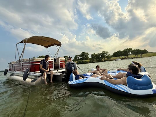 NOUVEAU ponton DLX 2024 ! Invitez vos amis ou votre famille et profitez du lac Ray Hubbard ☀️