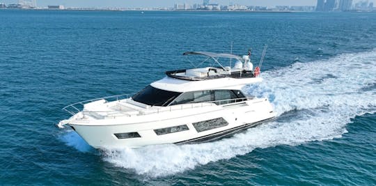 Precioso yate a motor Ferretti 670 | 3 cabinas