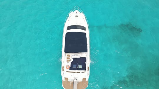 Classy Azimut 48ft for your summer getaway in the Mexican Caribbean