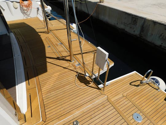 CATAMARAN NEAR S - BALI 4.0