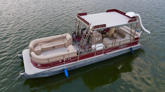 Pontón de dos pisos con tobogán acuático para 15 personas en Lewisville, Texas (¡Lirio Pad gratis!)
