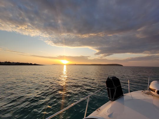 Air-conditioned cabin cruiser