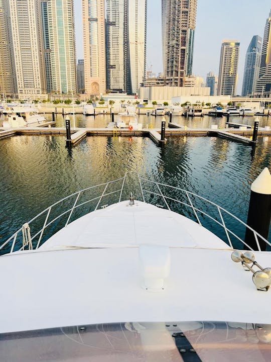 New Majesty 50ft Dubai Marina capacity 13 guest 