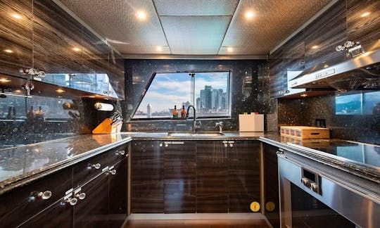 Luxury adventures await! Cruise with the 92ft Hatteras Yacht in Vancouver, BC