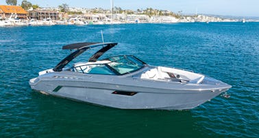 Location de yacht de sport de luxe de 35 pieds dans le port de Newport Beach--COASTAL-CATALINA  