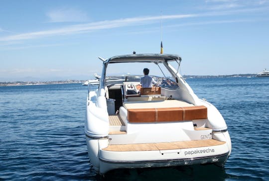 Aluguel de iates a motor Sunseeker 48 em Saint-Tropez, França