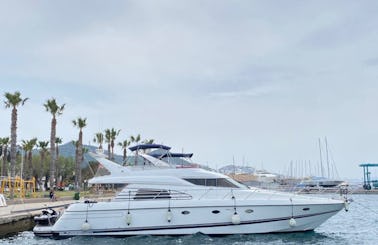 Get your hubly blue cruise through or lady 'Sunseeker Manhattan 62' in Bodrum,TR
