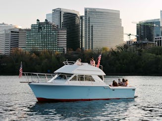 Cruise DC and turn heads aboard the vintage 1985 Chris Craft, American Pie