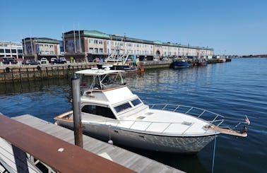 Charter On 42ft Post Marine Yacht In Boston, Massachusetts