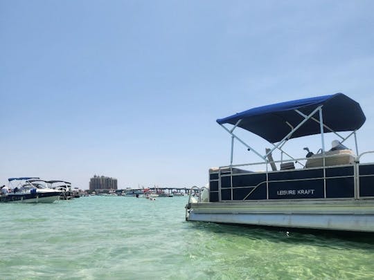 Luxurious 24' Pontoon with lounge seating and mini deck in Fort Walton Beach