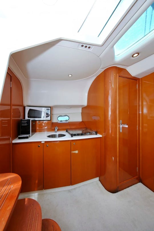 Location de yacht Jeanneau Prestige 34 à Torrevieja