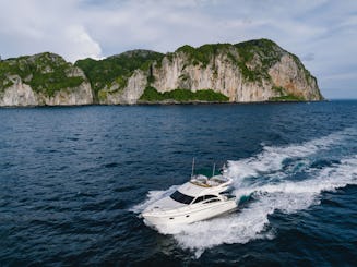 Découvrez la beauté incomparable du monde sous-marin à bord du Princess Yacht de 44 pieds