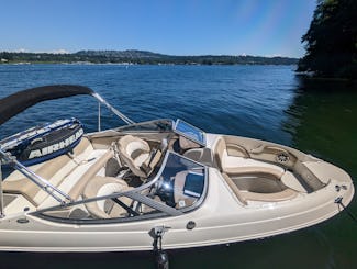 Bateau à pont Stingray de 20 pieds à Mercer Island, sur le lac Washington