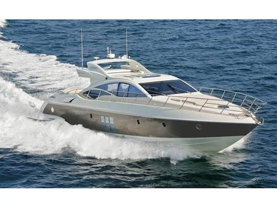 Barco Azimut 68 ZIPI ZAPE para alugar em Denia 