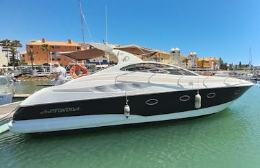 Motor Yacht Rental in Vilamoura, Lisboa 