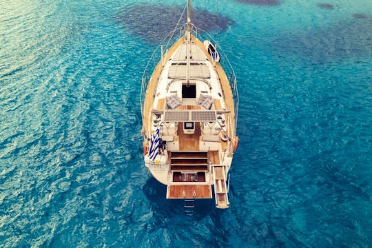 Luxury Multi Day Skippered Charters on TREATON (53 ft, A/C) /Heraklion, Crete