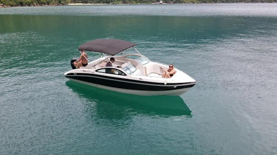 22ft Real Ossos Deck Boat Rental in Paraty, Rio de Janeiro, Brazil