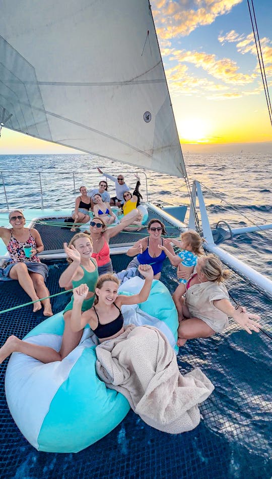 Carta de vela em catamarã de 48 pés feito sob medida em Honolulu, Havaí