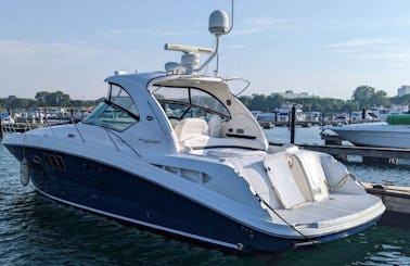 Charter a 39' Luxury SeaRay Sundancer 390 for 11 guests w/ Captain in Chicago
