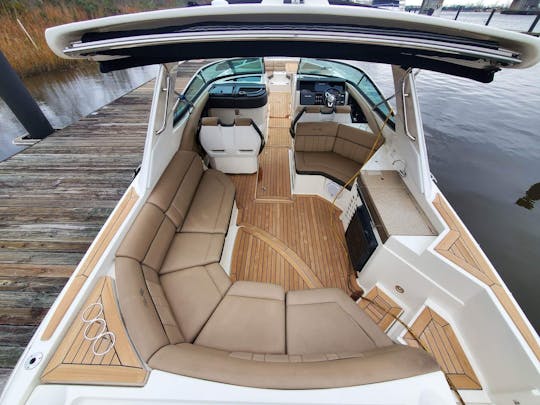 $250hr M-Th | $350hr F-Su | 12 ppl | Luxury Yacht SLX 350