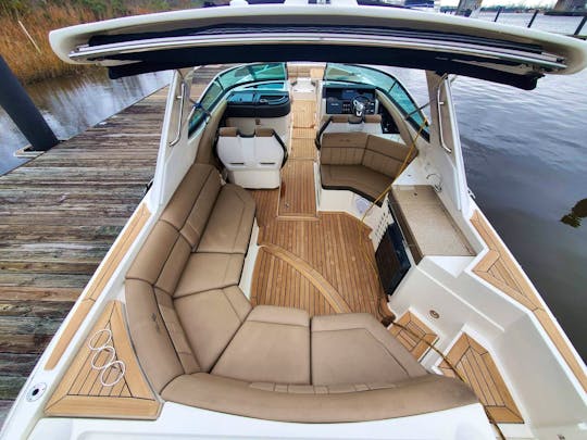 $250hr M-Th | $350hr F-Su | 13 ppl | Luxury Yacht Sea Ray SLX 350