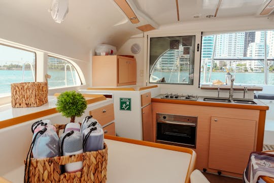 Catamarán de lujo Lagoon con capacidad para hasta 18