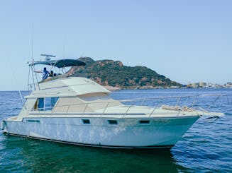 Custom 40ft Yacht for the best experience in Mazatlan