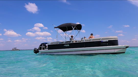 25' Tahoe Pontoon Rental in Fort Walton Beach, FL