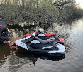 Location de deux jetskis Sea-doo PWC à Eden Prairie, Minnesota