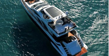 Azimut 100, Abu-dhabi luxury yacht