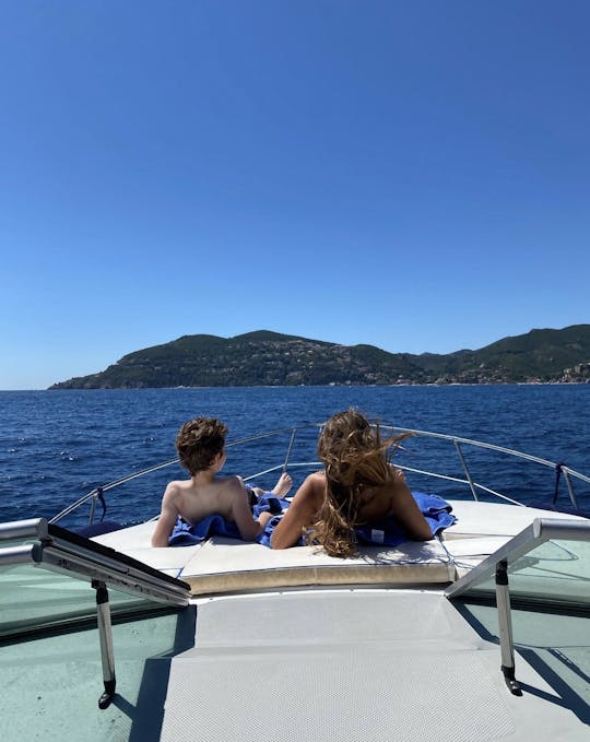 Louez le meilleur yacht d'Ibiza | Excursion en Bayliner de 30 pieds sur la Côte d'Azur