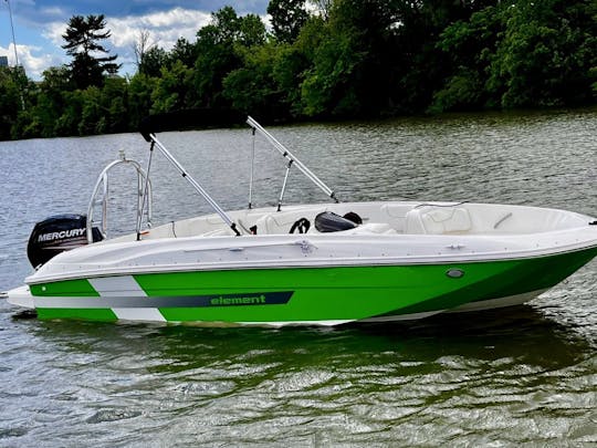 18ft Bayliner Boat -  Fun on the water in DC