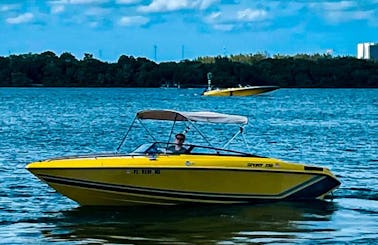 Baja 190 sports boat