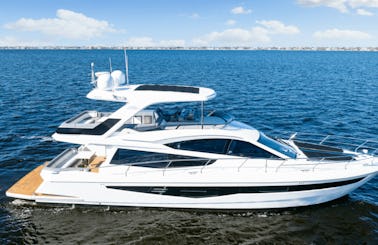 "Summit Seas" Yacht Charter in Ft. Myers