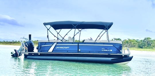 Time for some Vitamin Sea?!? Come aboard our captained 25' Starcraft Triton 