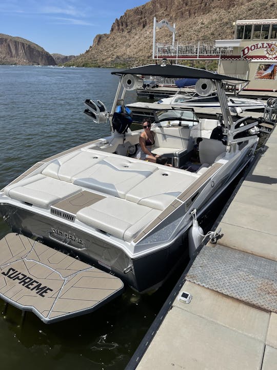 New 23ft Supreme Wake Surf Boat!!!