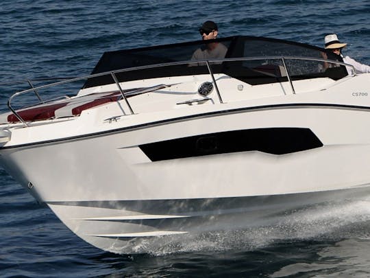 Location de yacht à moteur Karnic CS700 à Eivissa, Îles Baléares